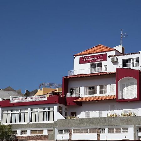 Residencial Che Guevara Bed&Breakfast Mindelo Exterior foto